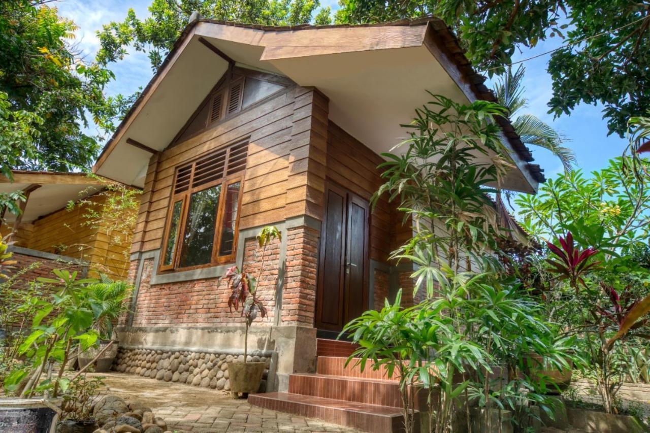 Bata Merah Homestay Banyuwangi  Luaran gambar