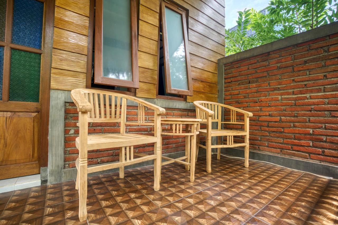 Bata Merah Homestay Banyuwangi  Luaran gambar
