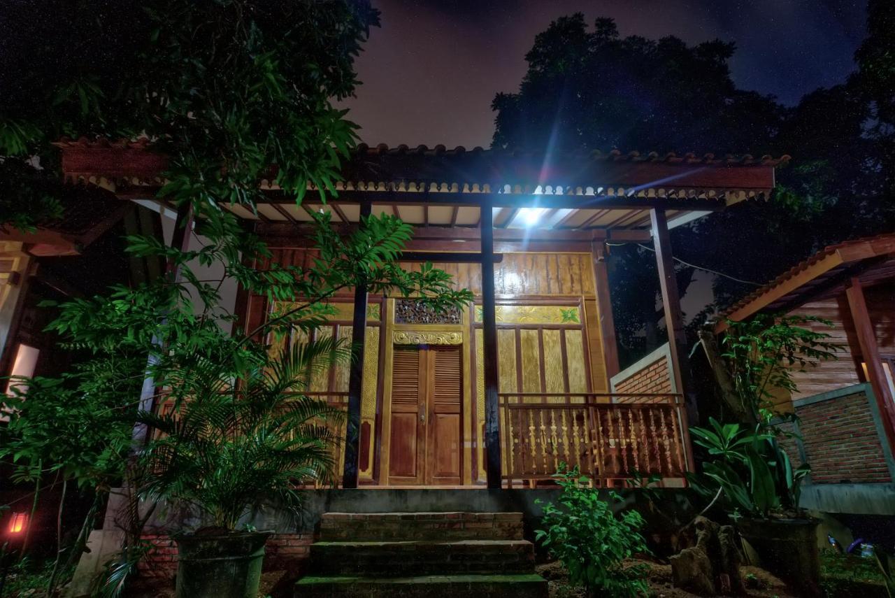 Bata Merah Homestay Banyuwangi  Luaran gambar