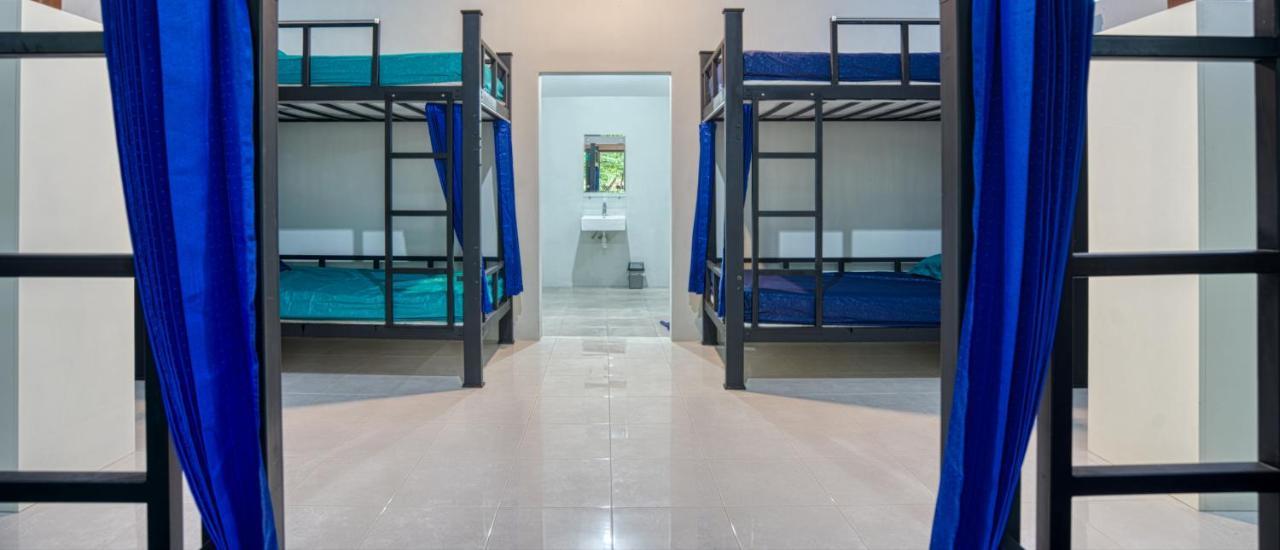 Bata Merah Homestay Banyuwangi  Luaran gambar